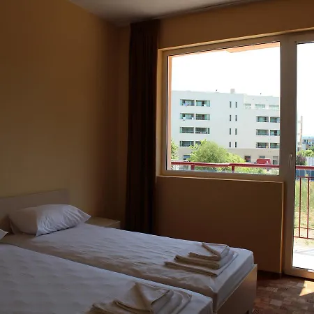 Sapphire Szálloda Primorszko