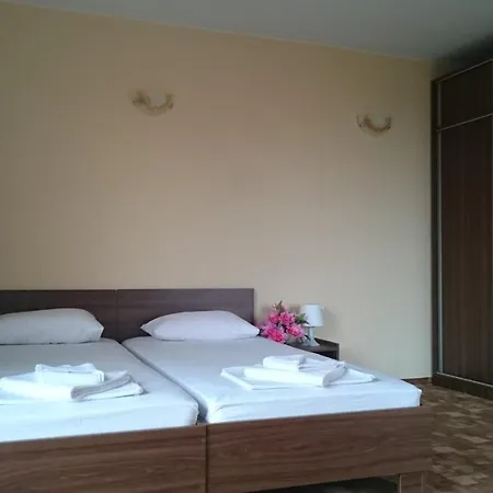 Sapphire Hotel